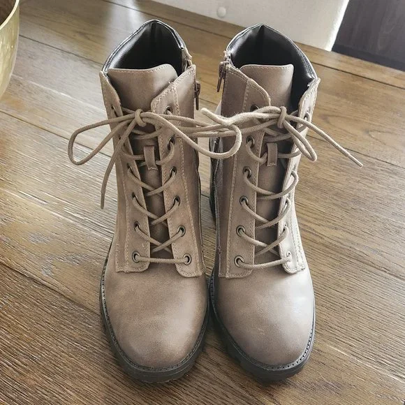 9.5 Wide Woman's Heeled Taupe Booties Addition-Elle - Picture 1 of 4